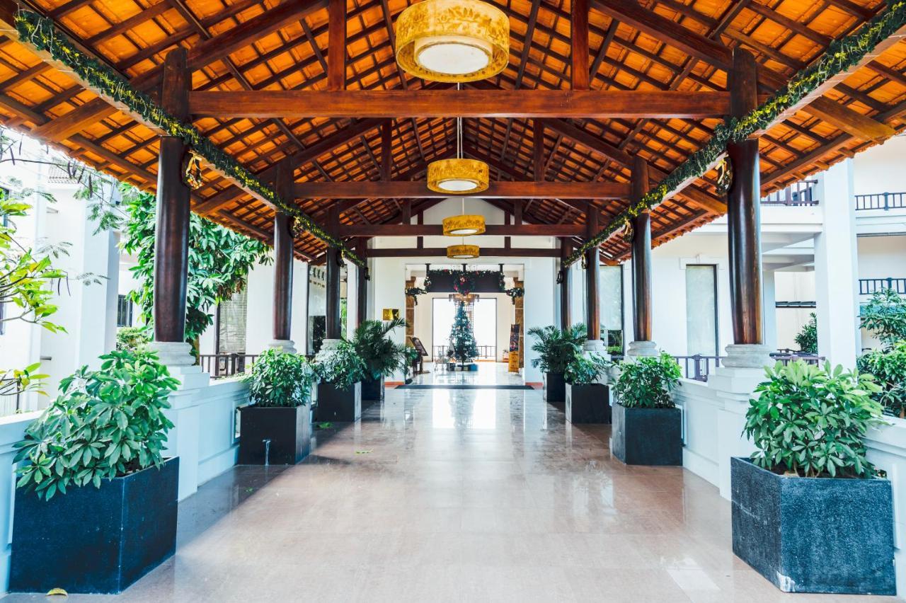 Lotus Muine Resort & Spa Фан Тиет Екстериор снимка