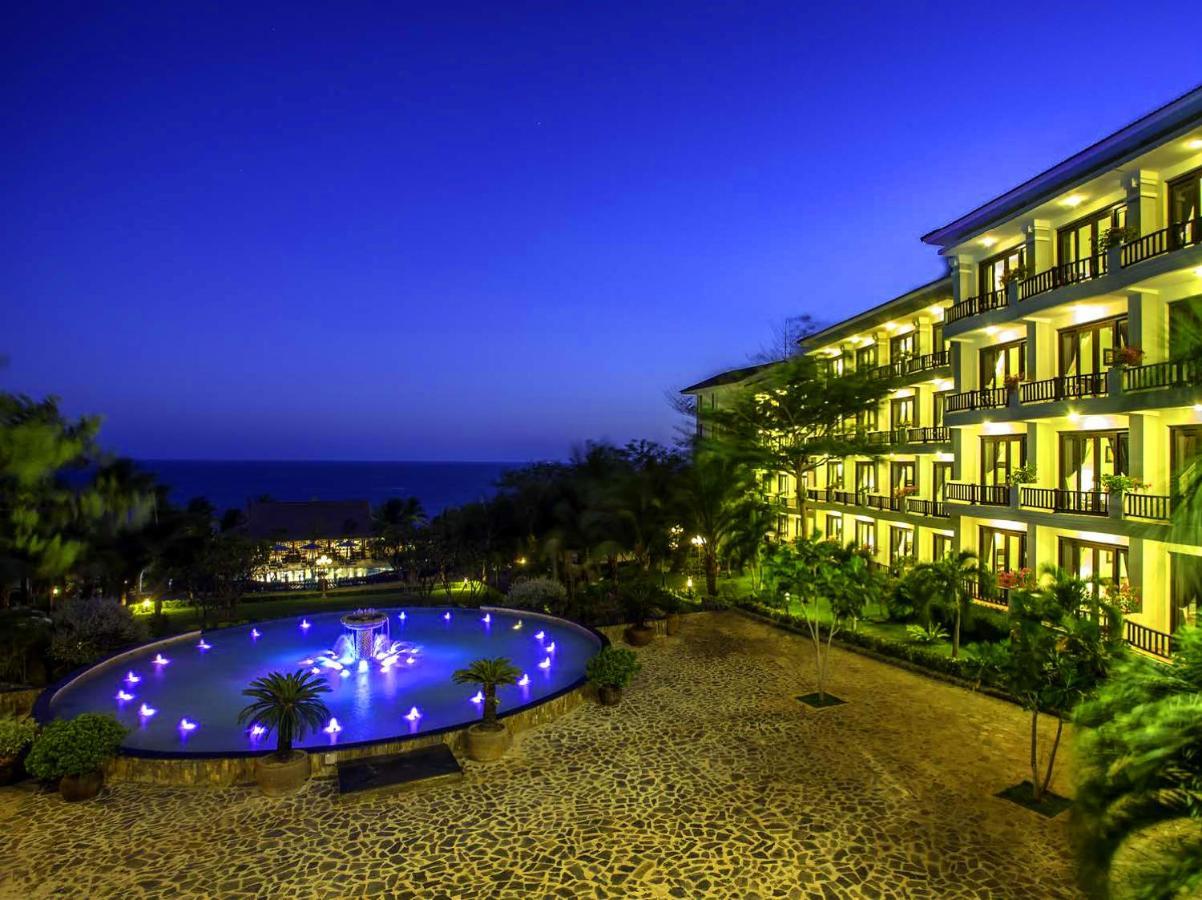 Lotus Muine Resort & Spa Фан Тиет Екстериор снимка